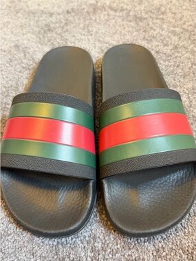 Authentic Gucci Black Slide Sandals with Green and Red Stripe